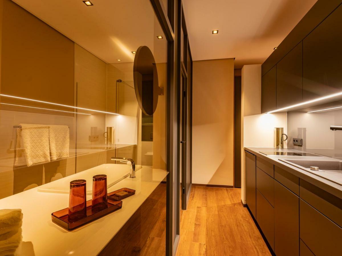 Ohana Suite By Zzn Im Zahnzentrum Nord Emden Exteriör bild
