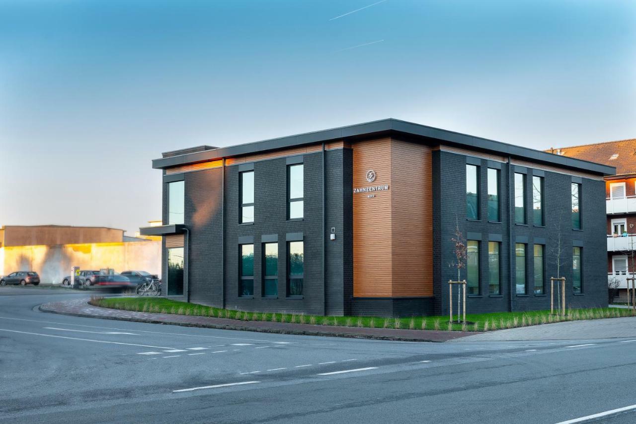 Ohana Suite By Zzn Im Zahnzentrum Nord Emden Exteriör bild